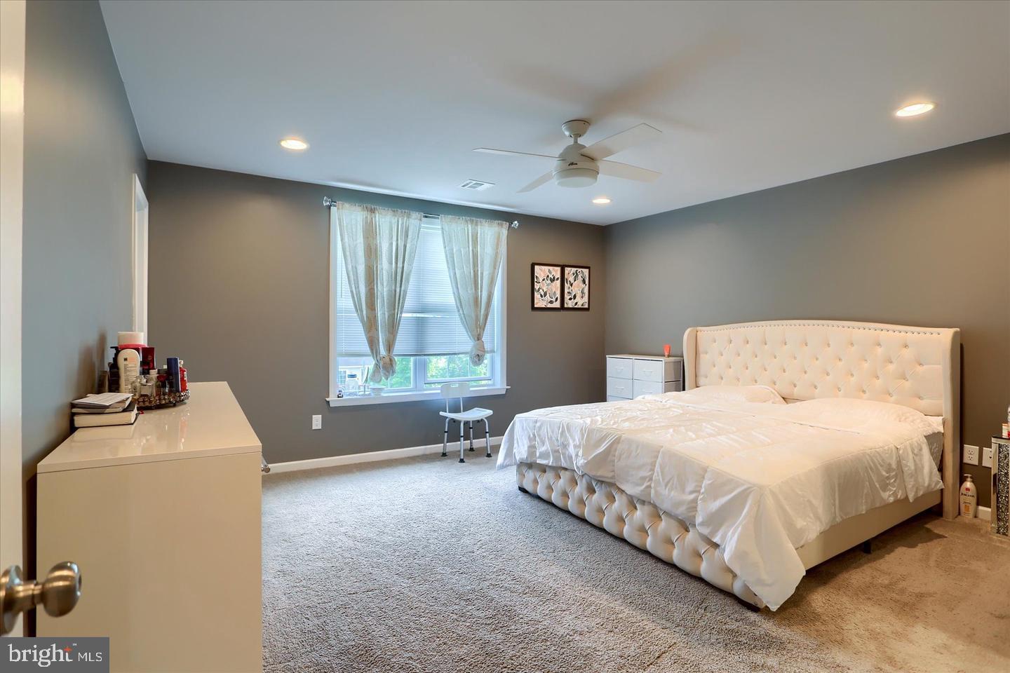 RIVERBEND - Residential