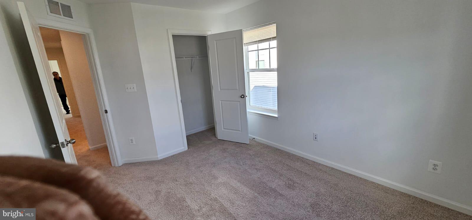 KING'S CROSSING - Residential Lease