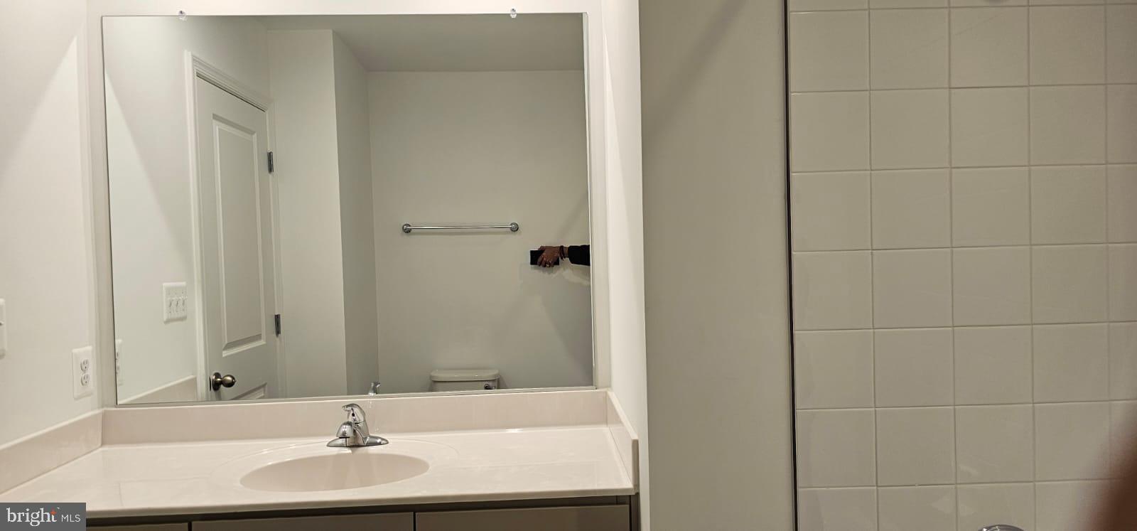 KING'S CROSSING - Residential Lease