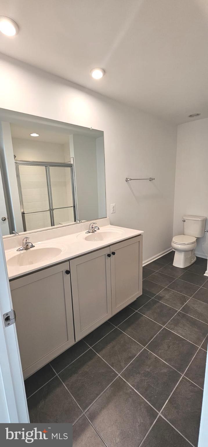 KING'S CROSSING - Residential Lease