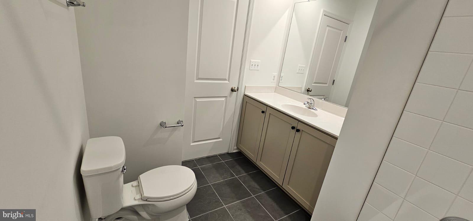 KING'S CROSSING - Residential Lease