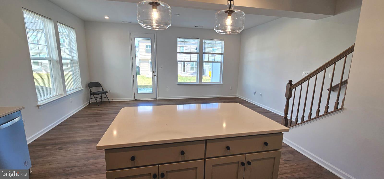 KING'S CROSSING - Residential Lease