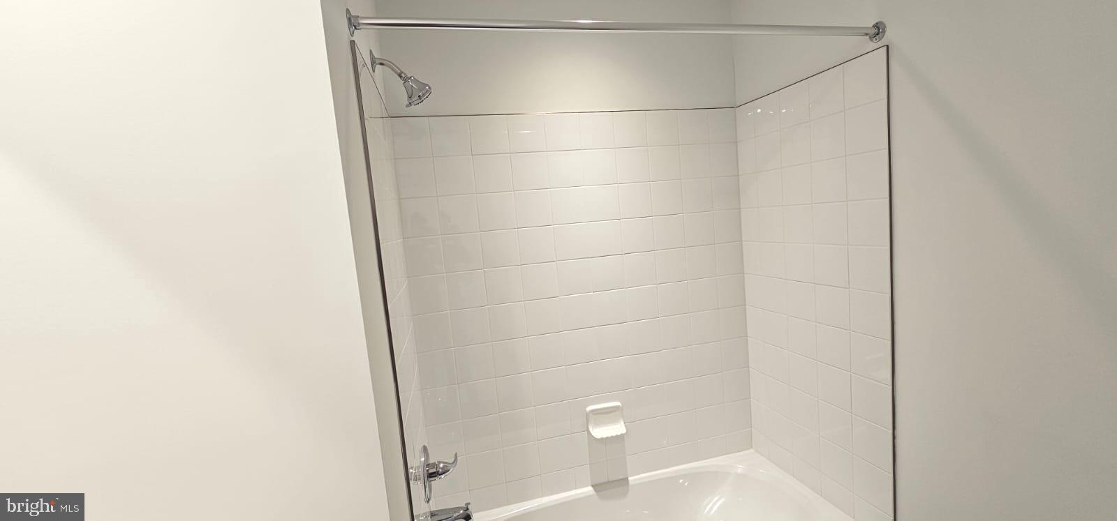 KING'S CROSSING - Residential Lease