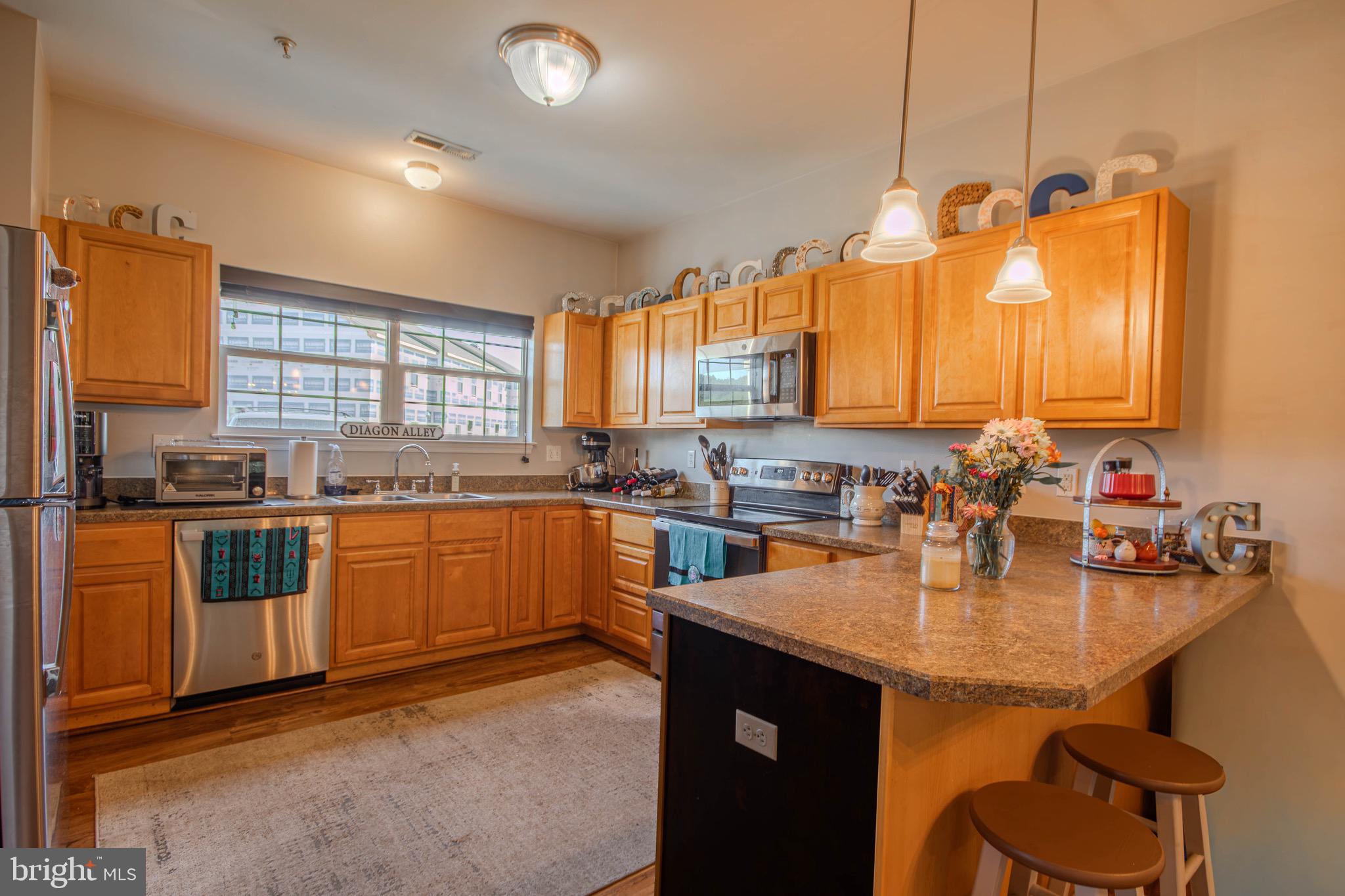 1144 FAIRVIEW LANE 1144