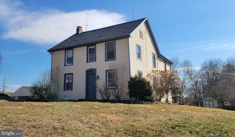 Homes For Sale - 17507 Gay Street<br/> HAGERSTOWN, MD 21740