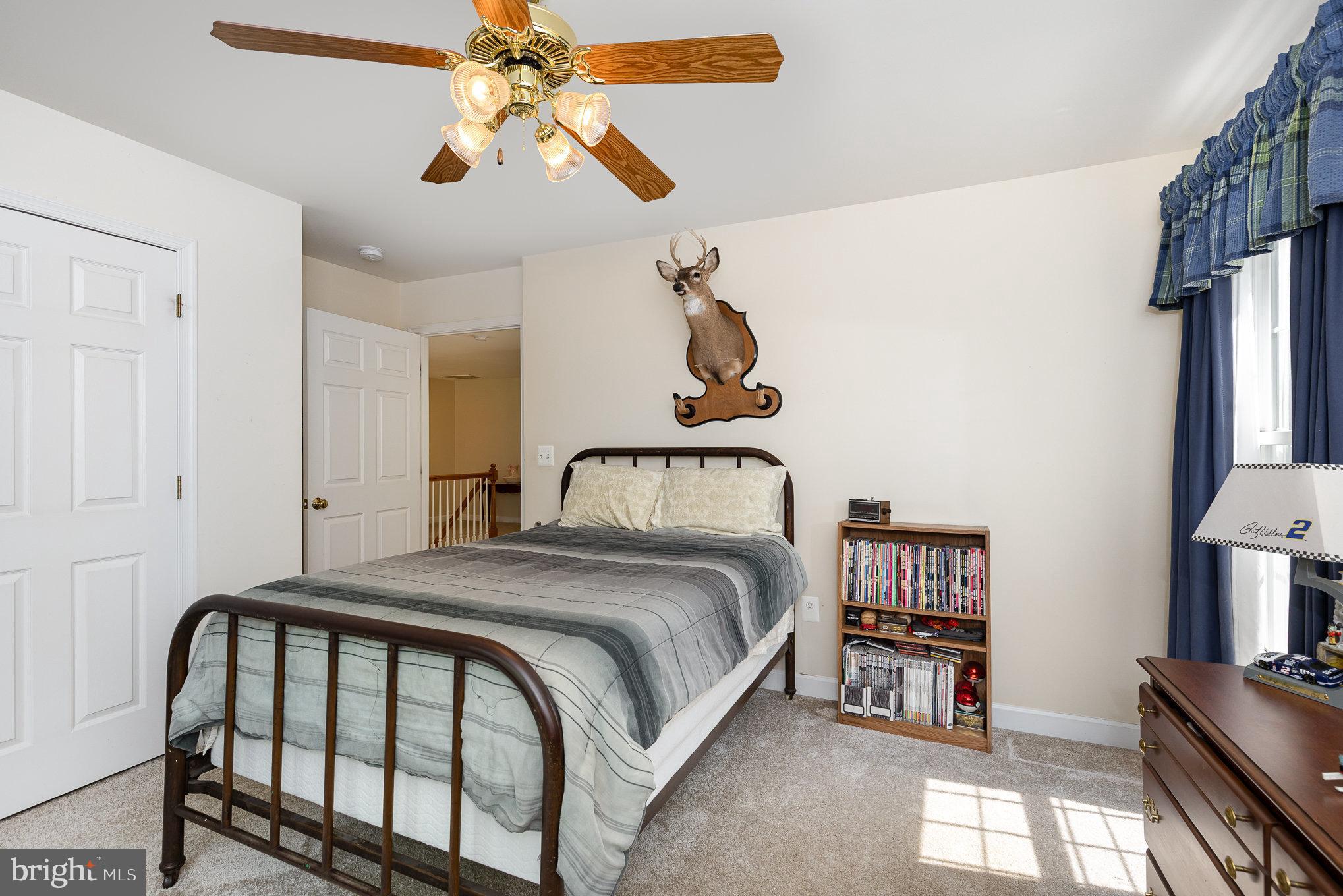 WALNUT RIDGE ESTATES - Residential