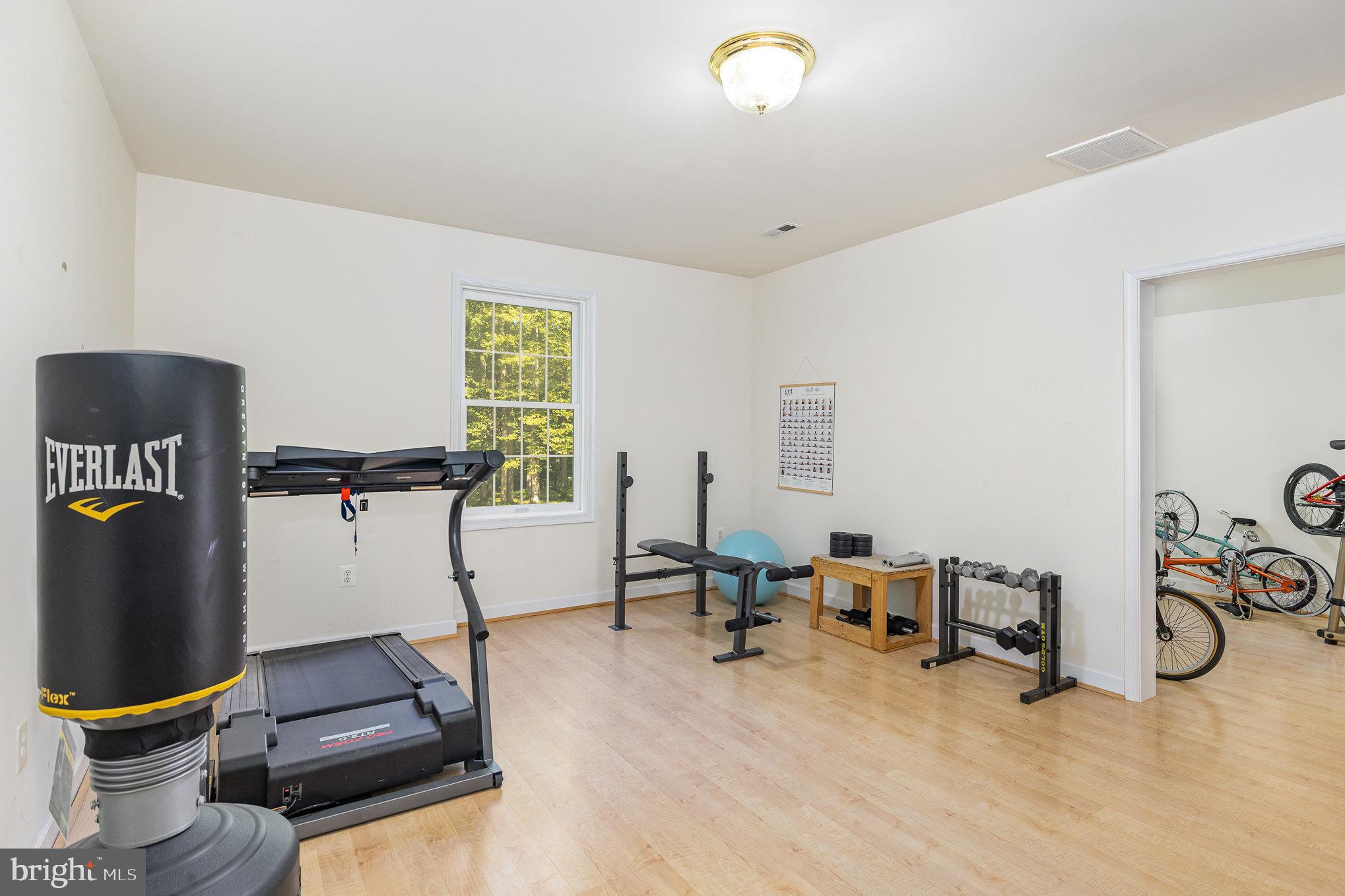 WALNUT RIDGE ESTATES - Residential