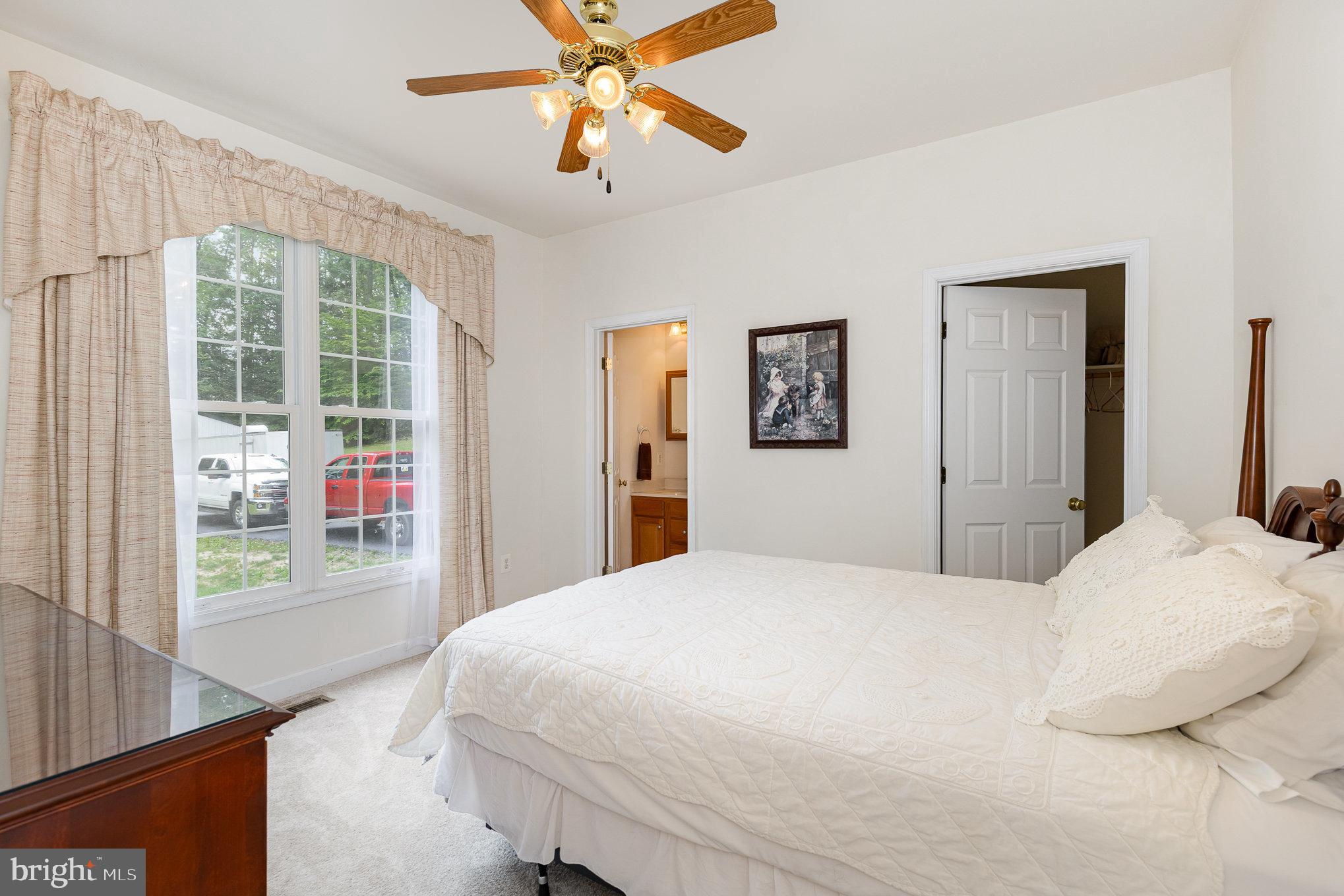 WALNUT RIDGE ESTATES - Residential