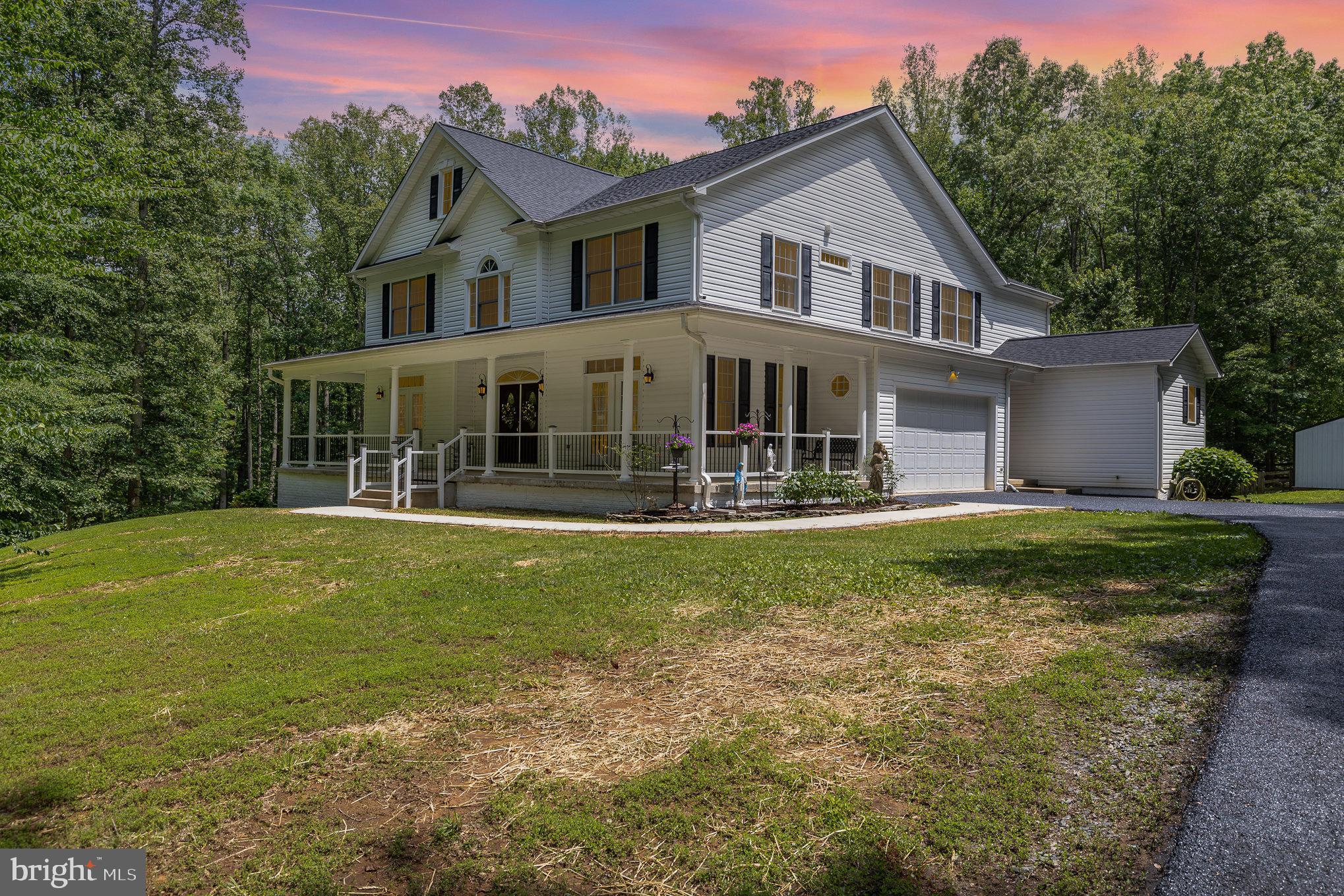 WALNUT RIDGE ESTATES - Residential