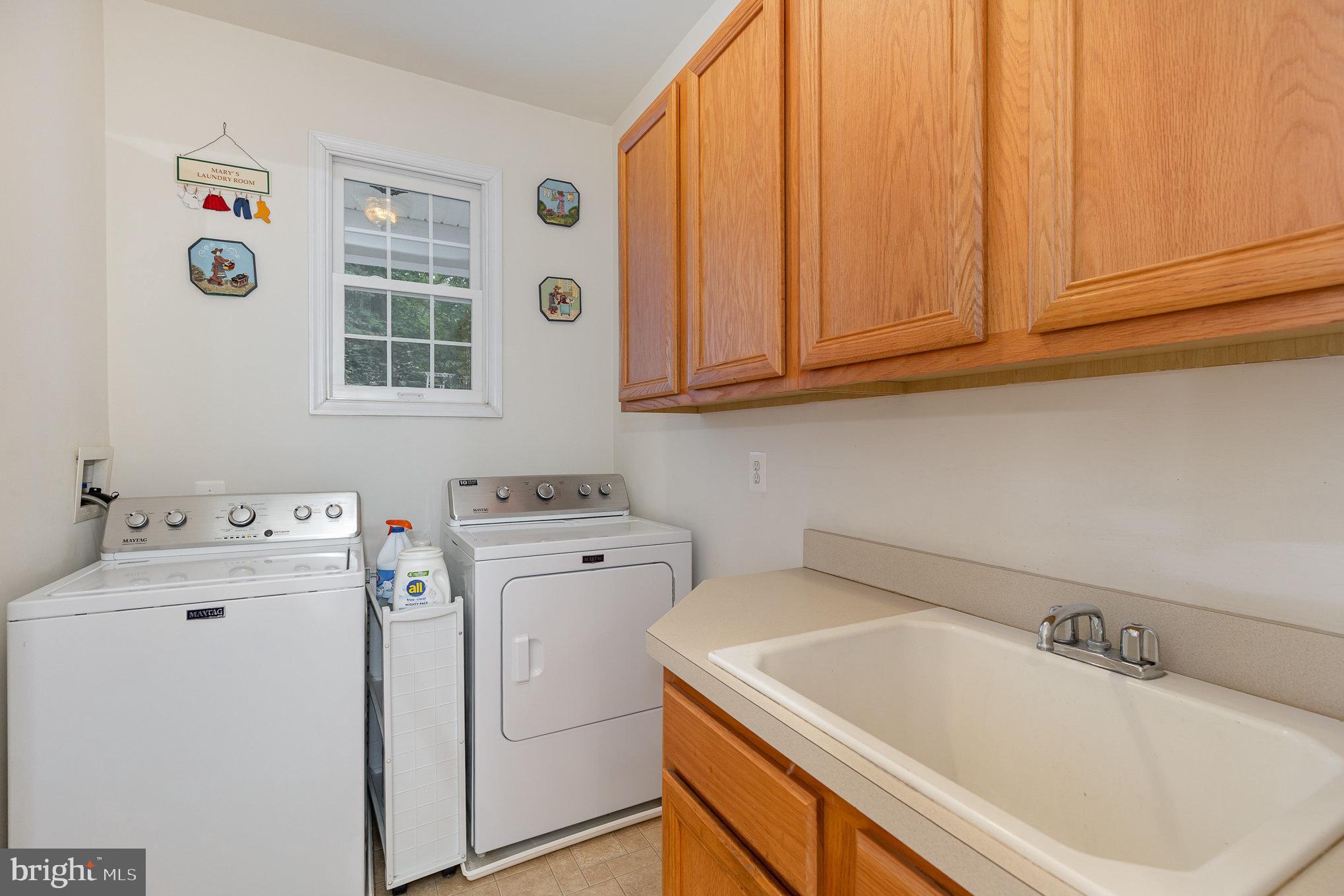 WALNUT RIDGE ESTATES - Residential