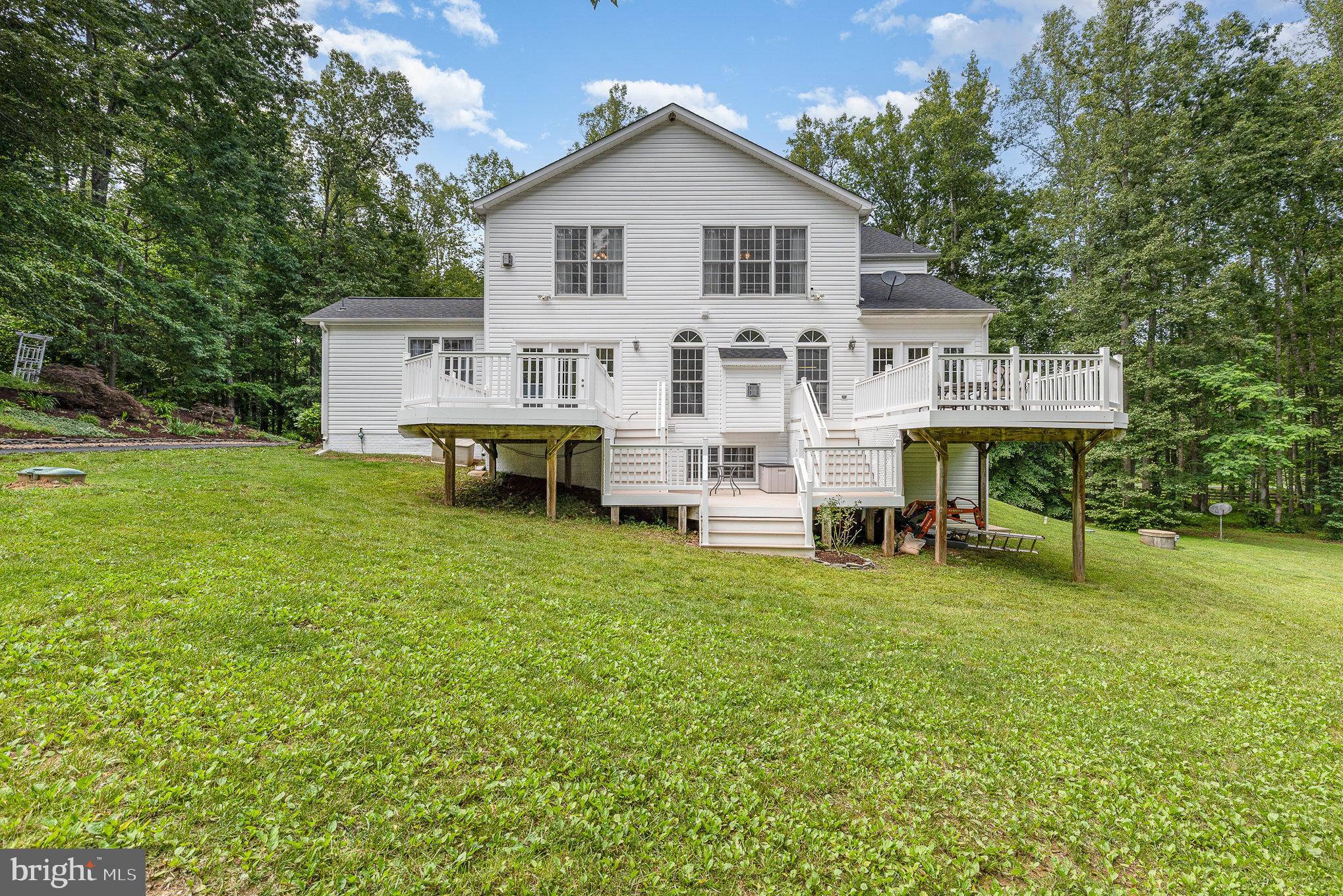 WALNUT RIDGE ESTATES - Residential