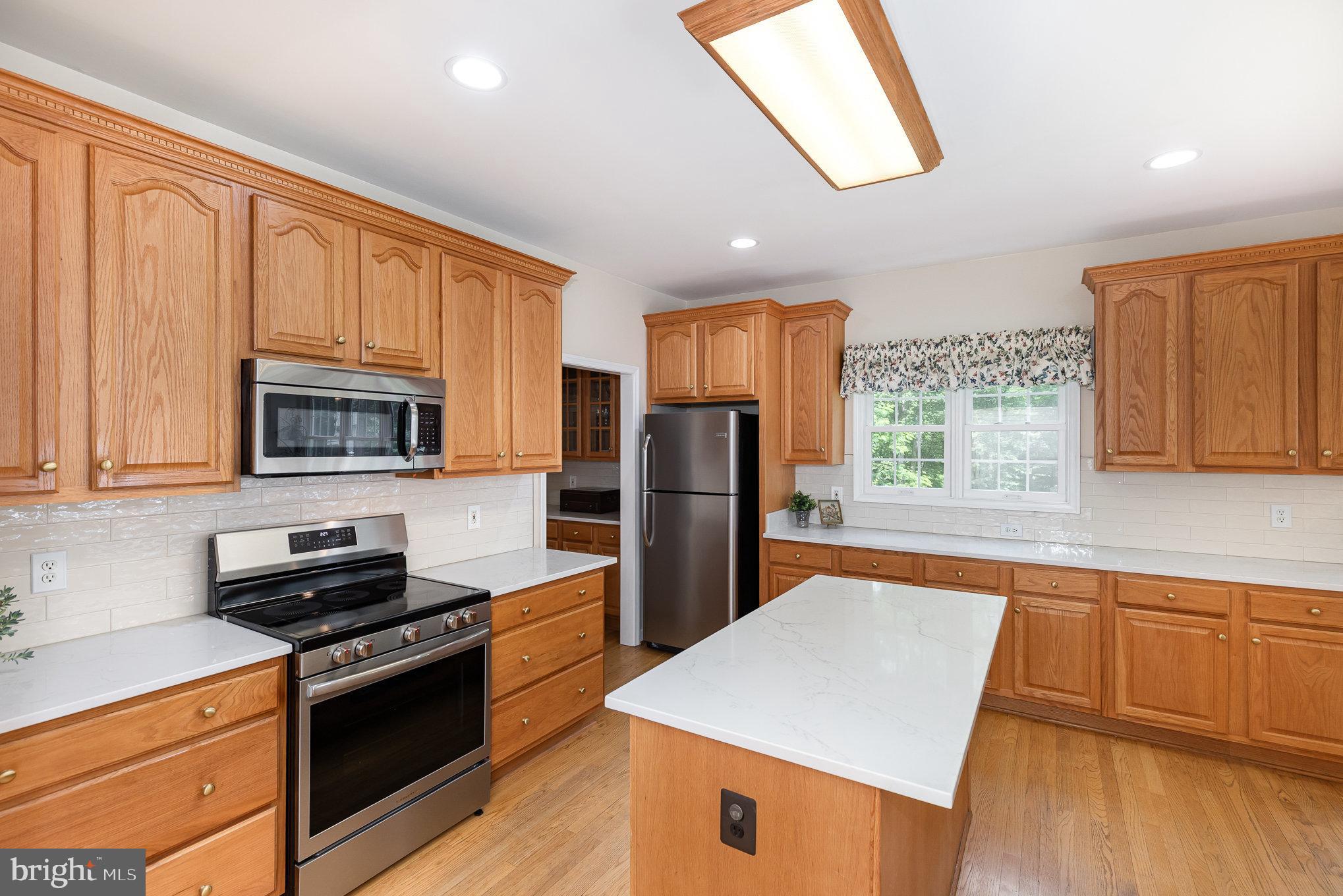 WALNUT RIDGE ESTATES - Residential