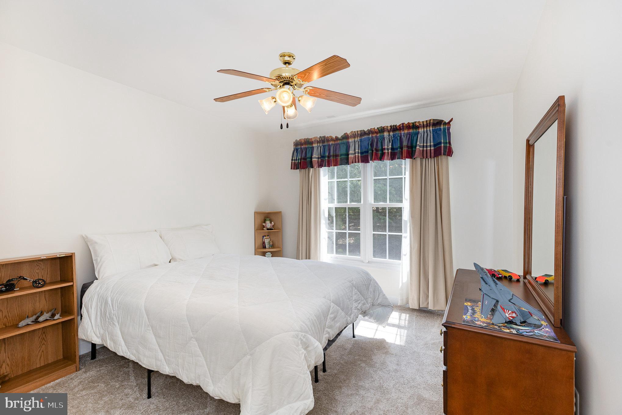 WALNUT RIDGE ESTATES - Residential