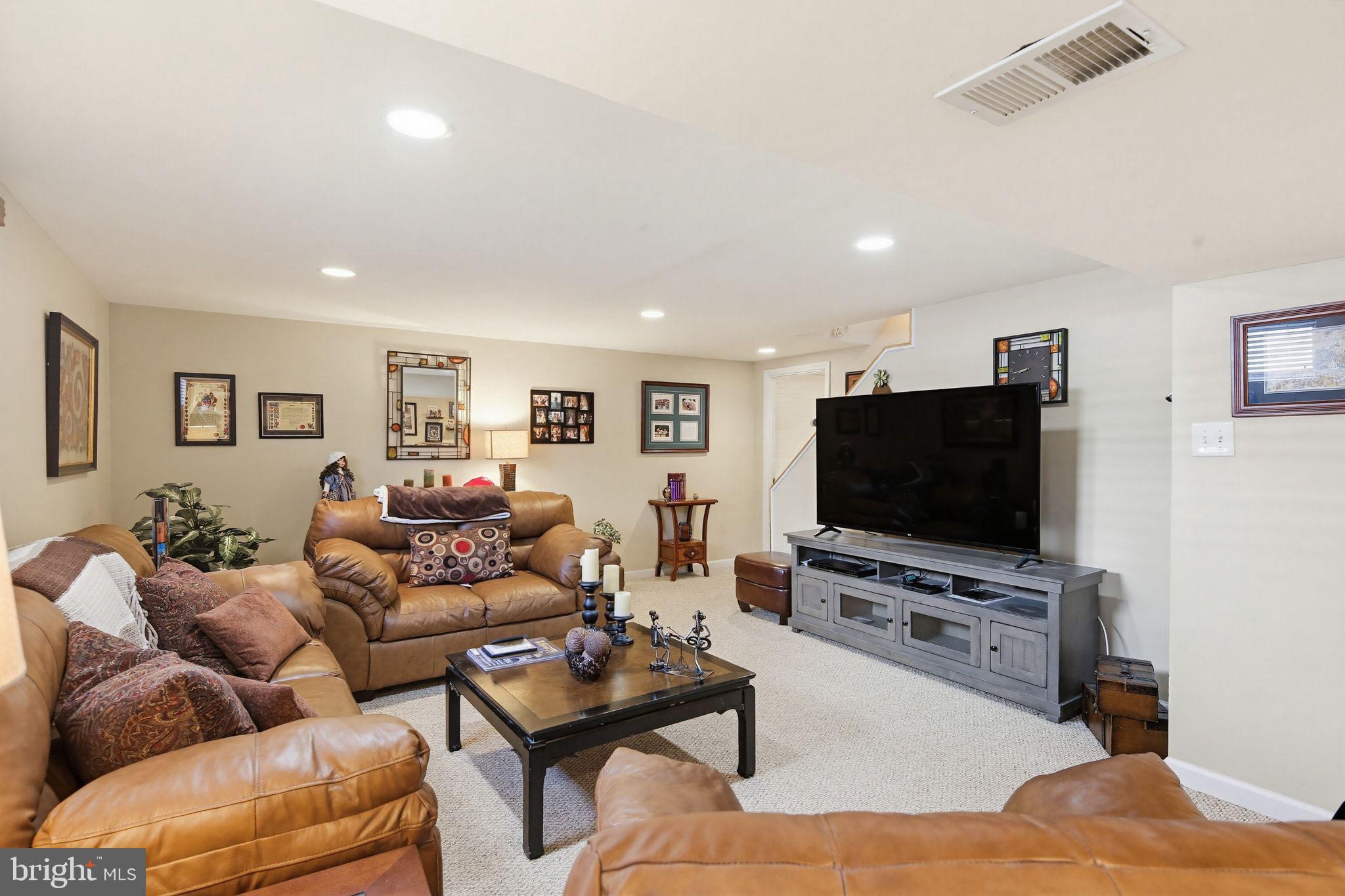 STONEYBROOK NORTH - Residential