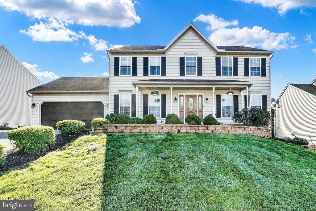Photo of 212 TAMARACK DR, DENVER, PA 17517 (MLS # PALA2040908)