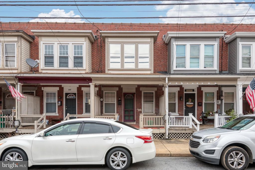 Photo of 249 S Cherry Street, Manheim, PA 17545 (MLS # PALA2045110)