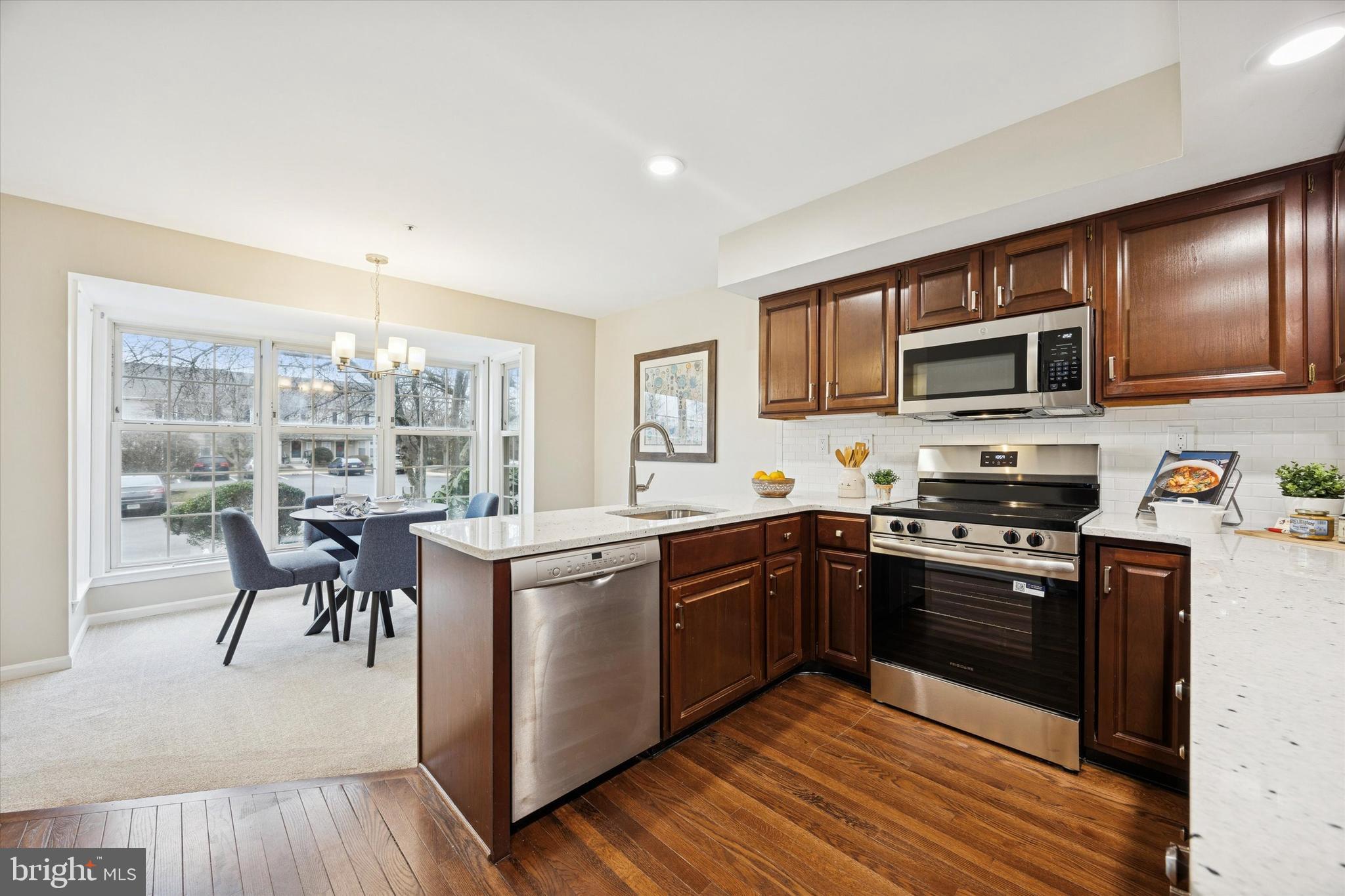 KIMBERTON KNOLL - Residential