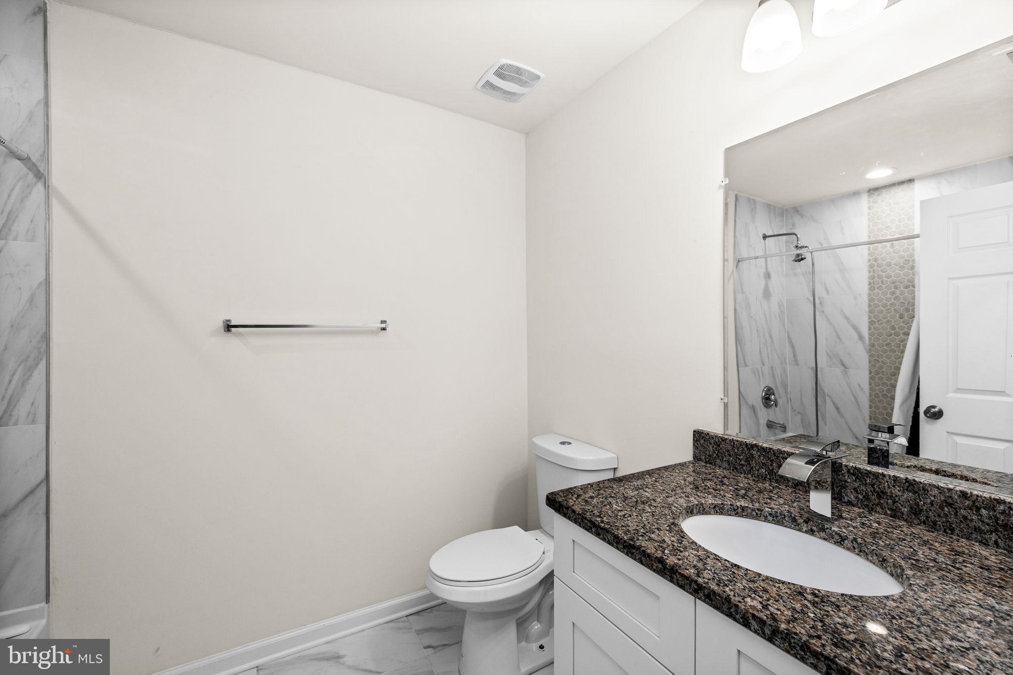 COLONIAL BEACH - Residential