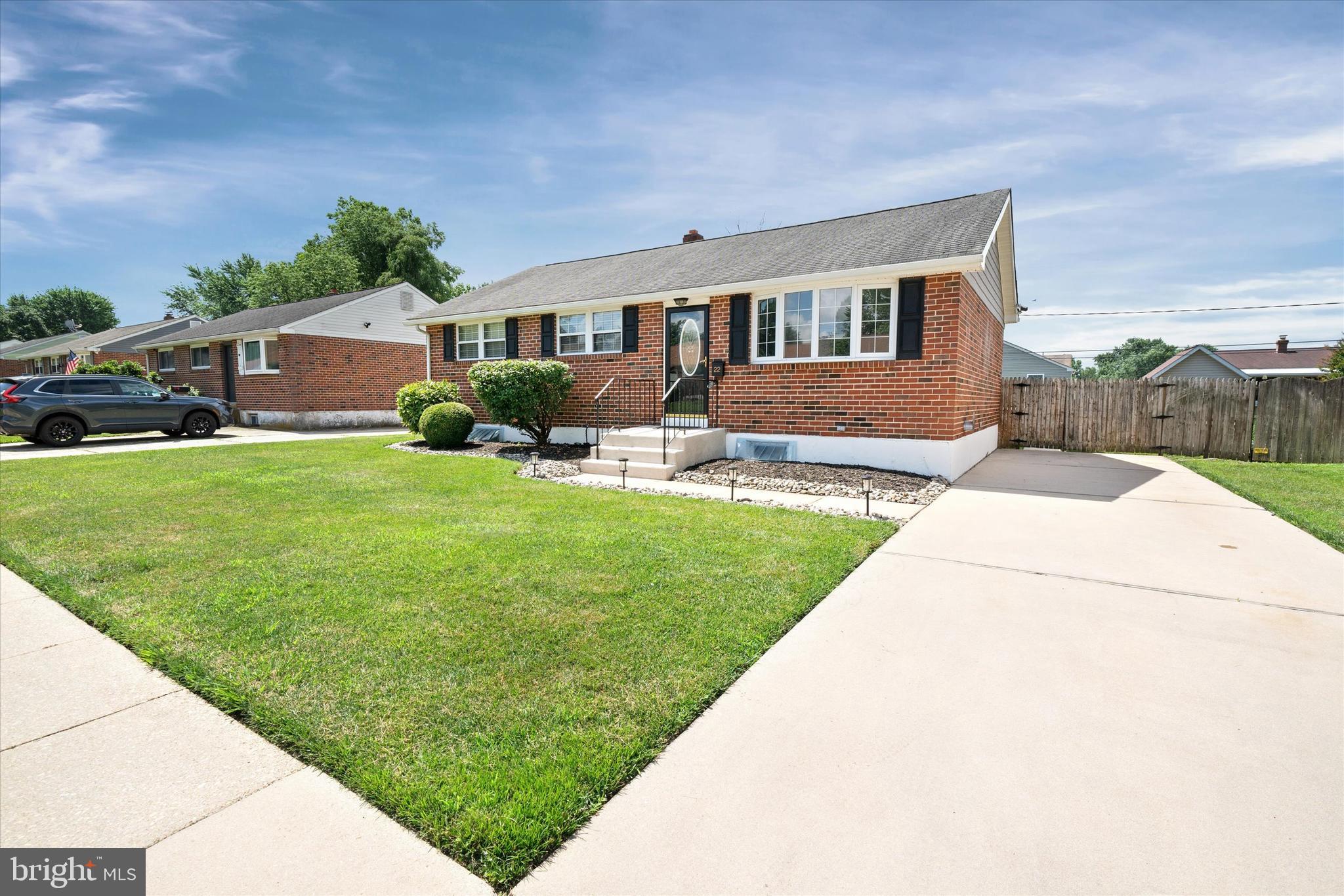 22 IVY LANE