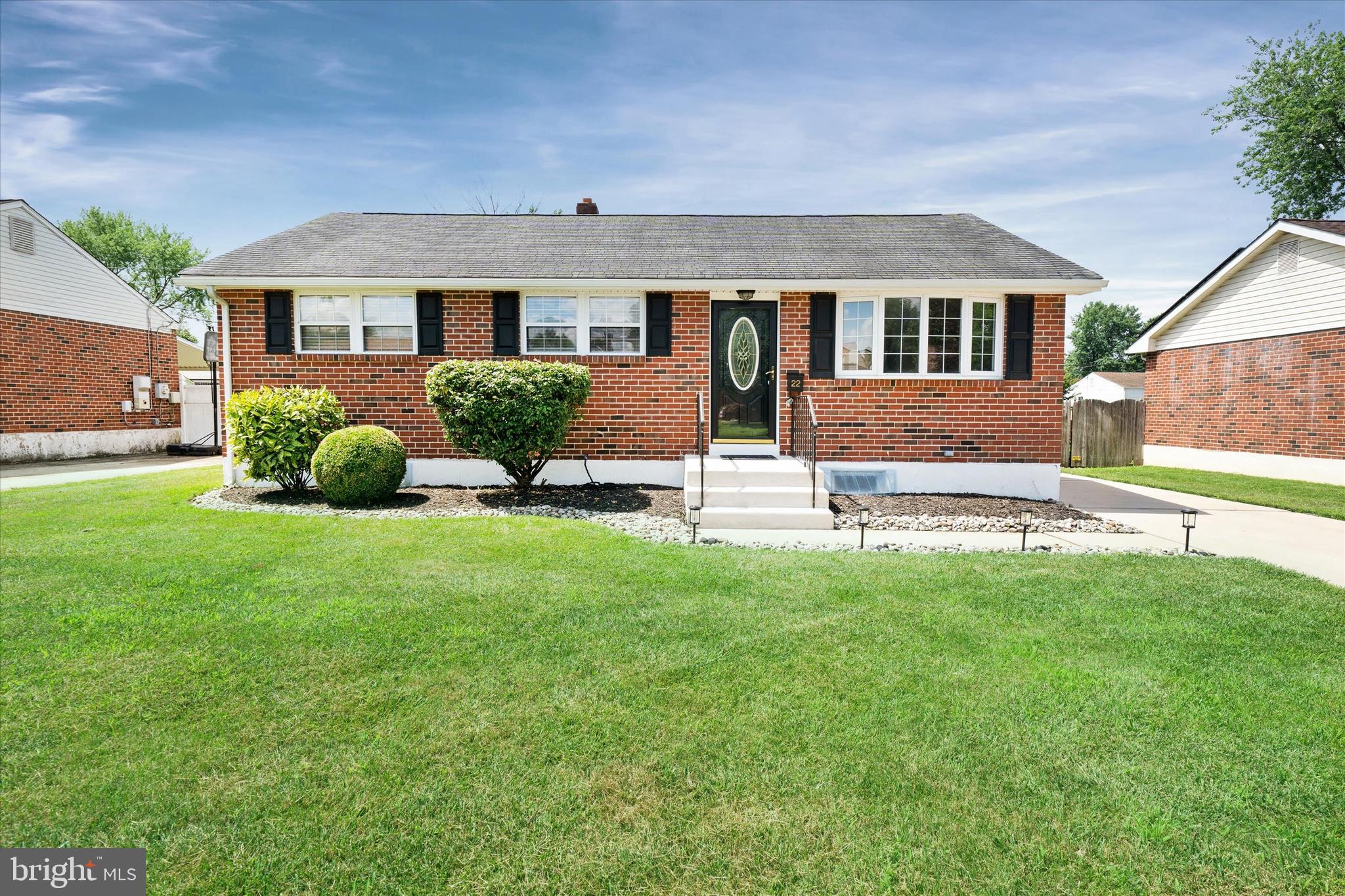 22 IVY LANE