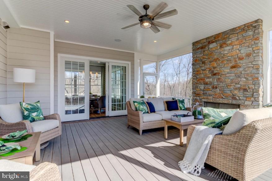 WATERLOO MILLS - Residential