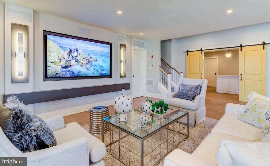 WATERLOO MILLS - Residential