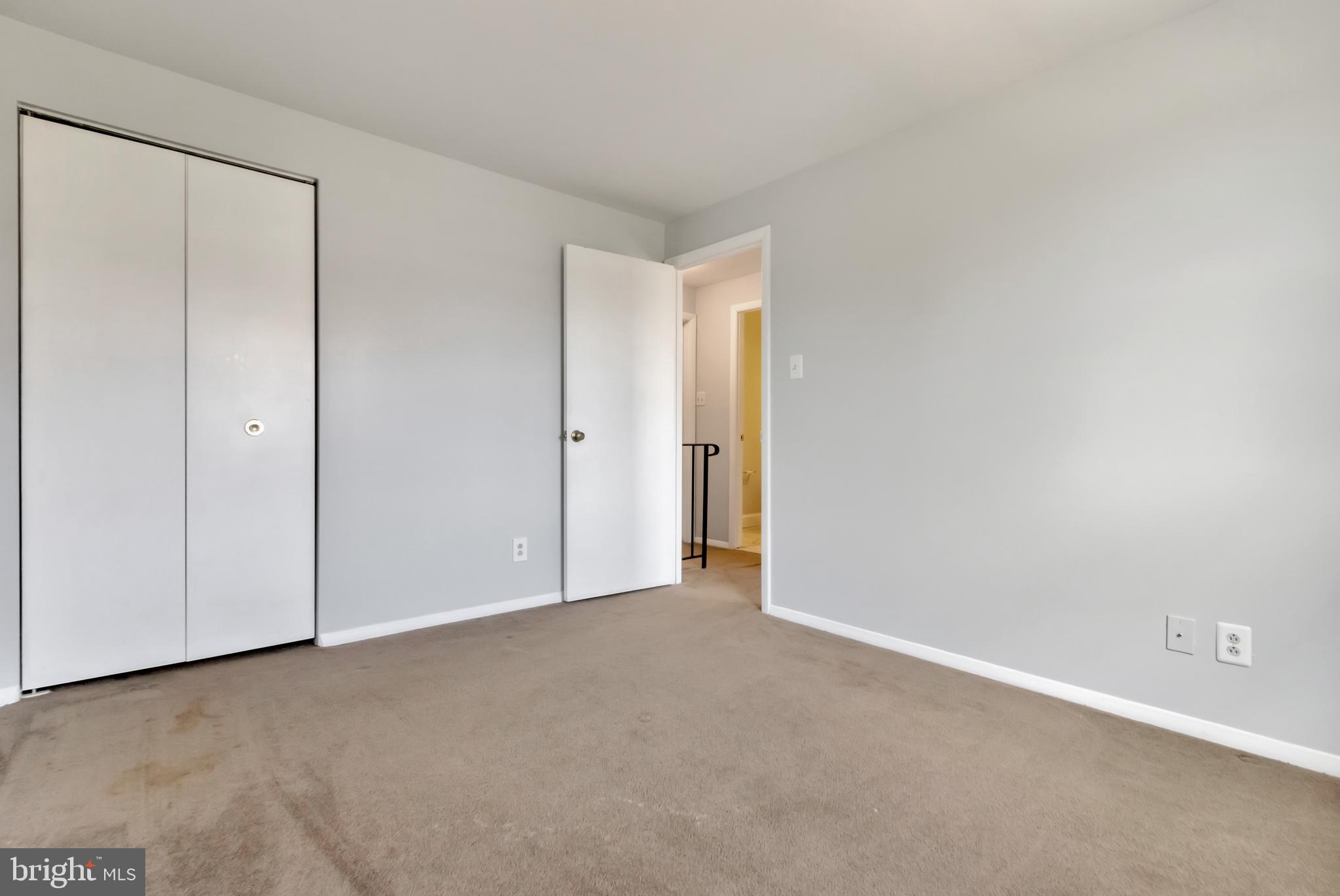 ELIZABETHS LANDING - Residential