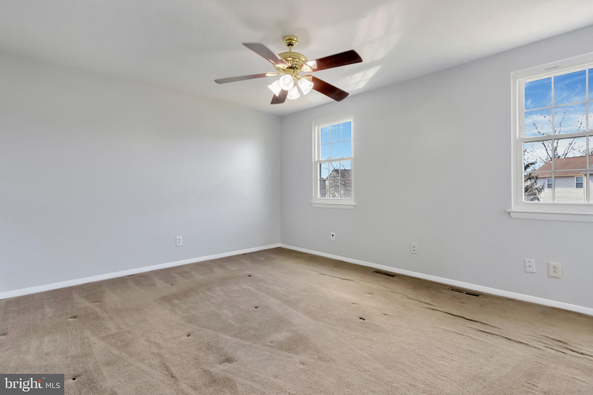 ELIZABETHS LANDING - Residential