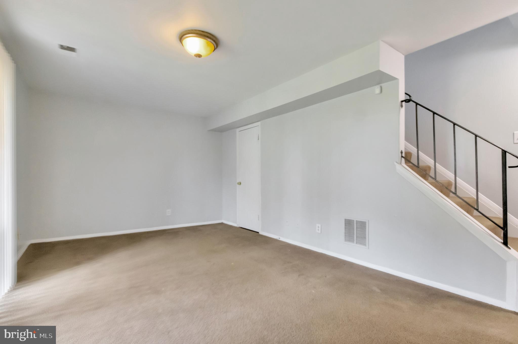 ELIZABETHS LANDING - Residential