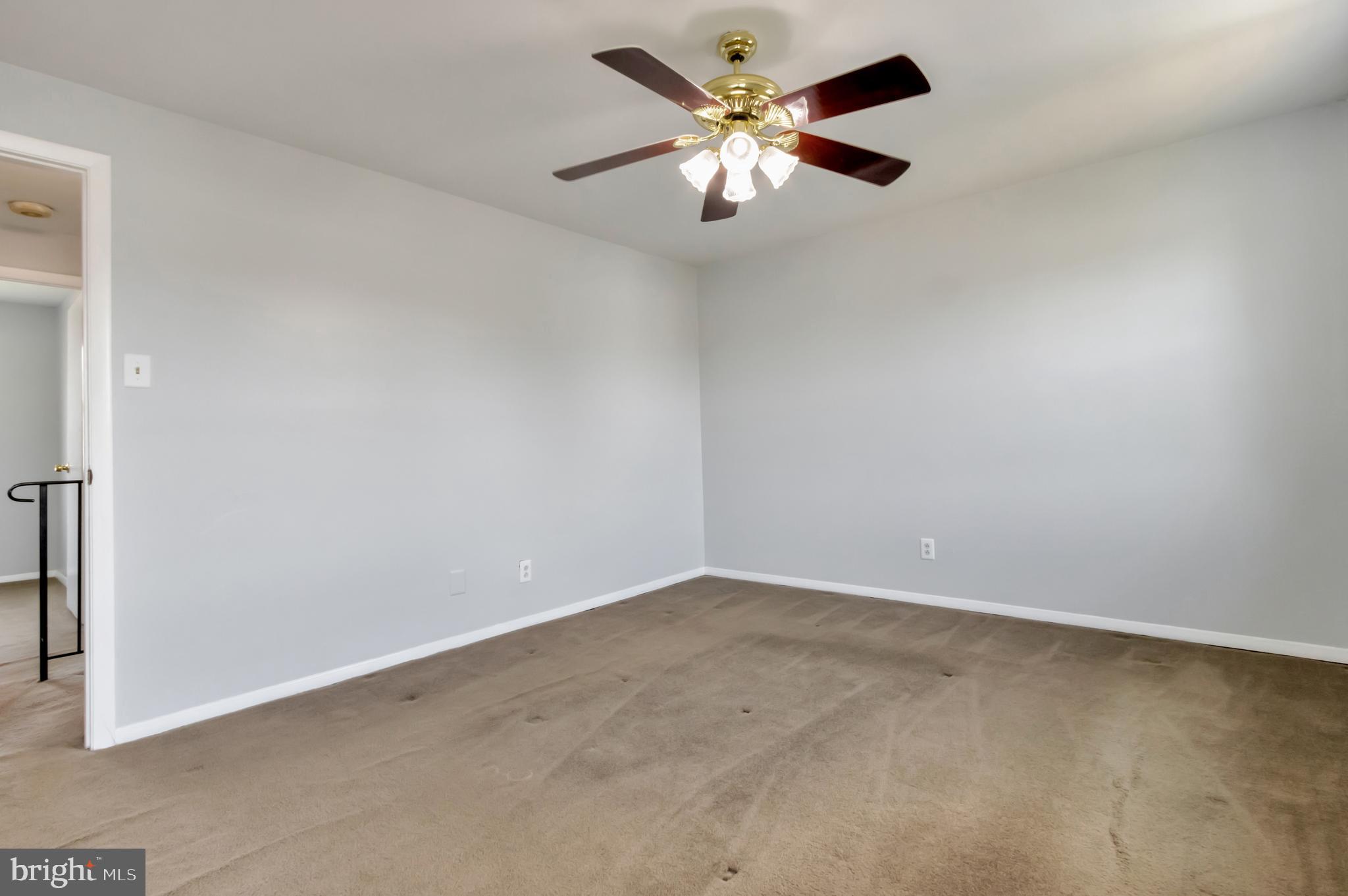 ELIZABETHS LANDING - Residential