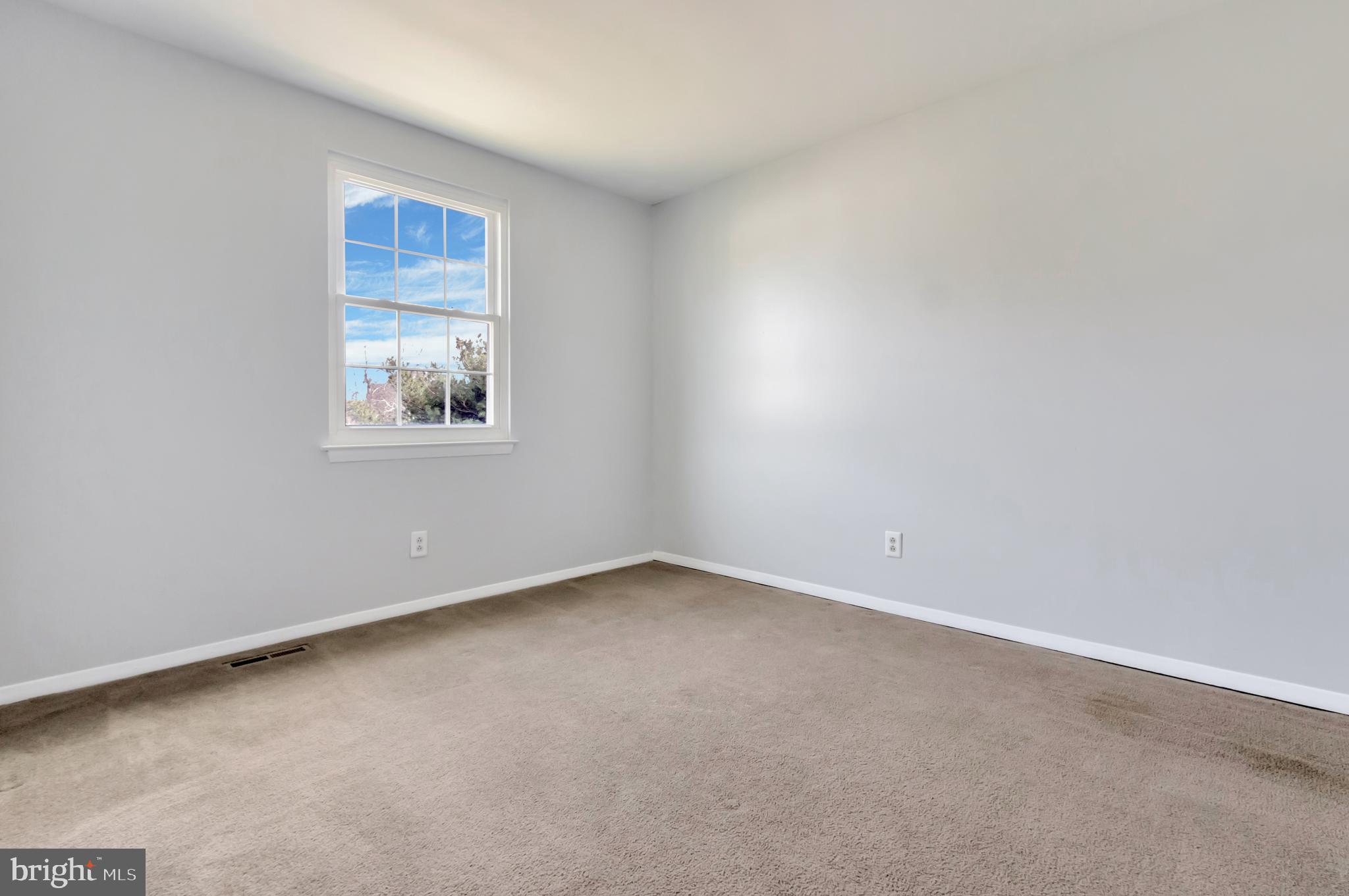 ELIZABETHS LANDING - Residential