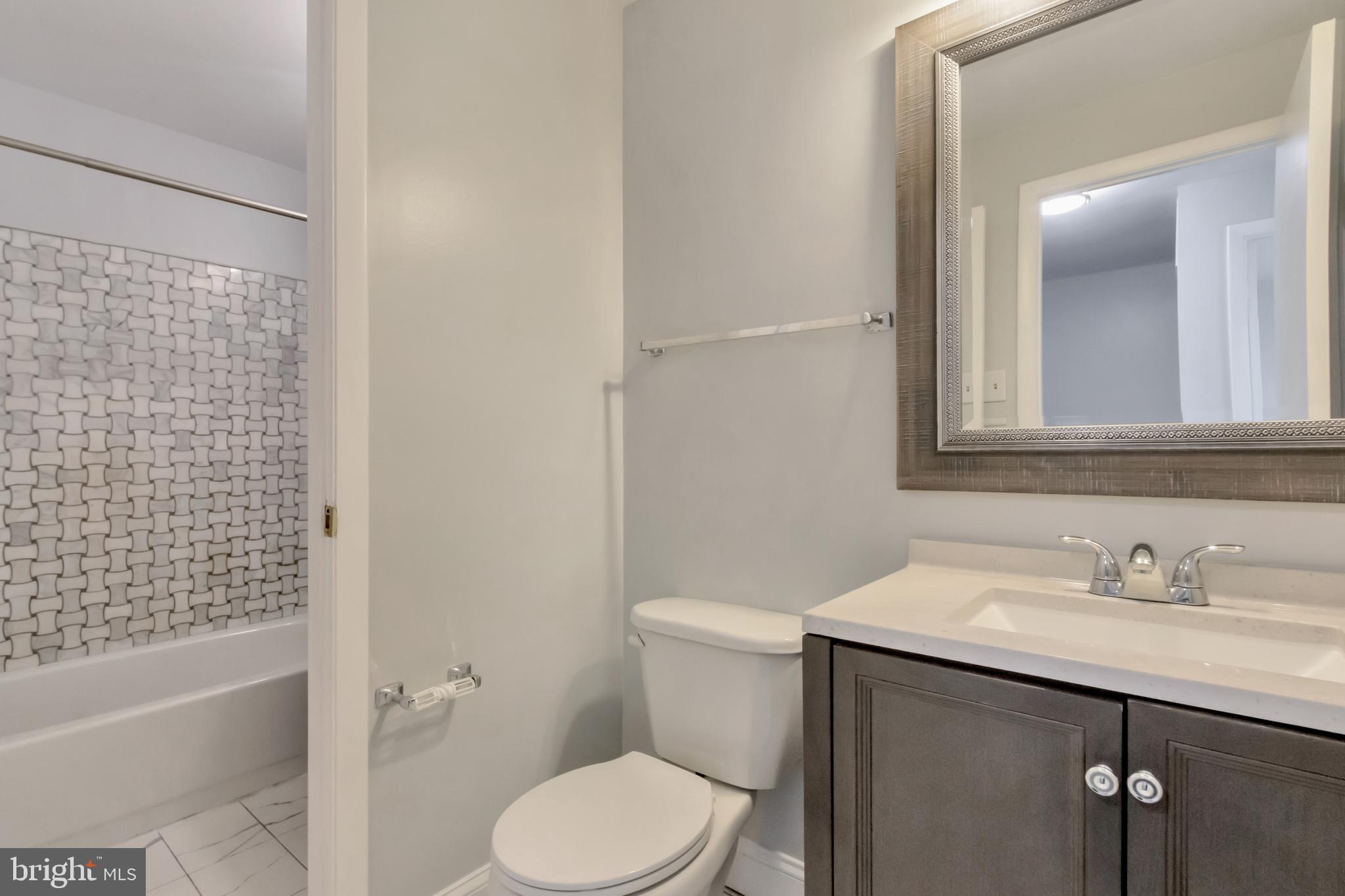 ELIZABETHS LANDING - Residential