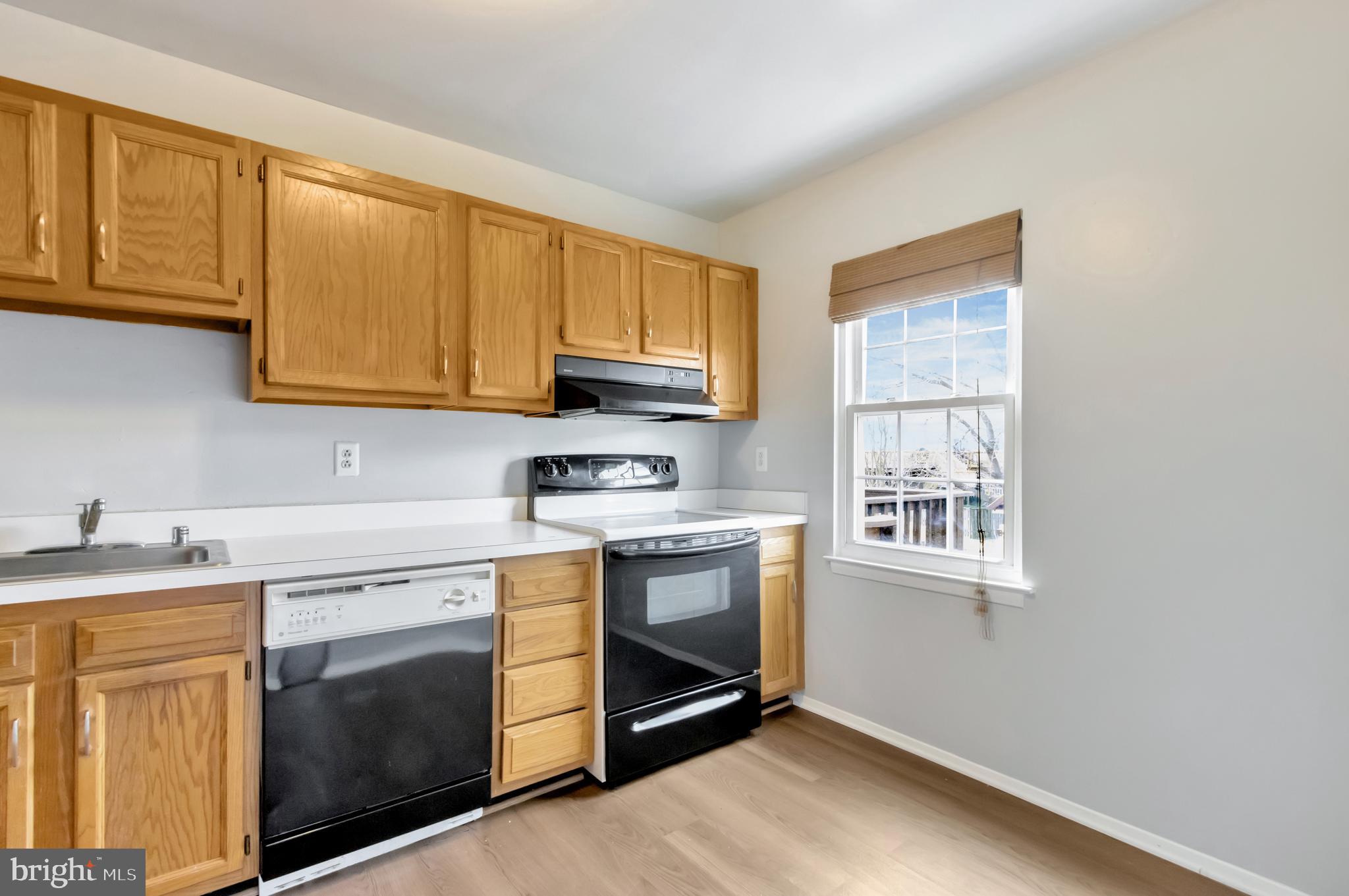 ELIZABETHS LANDING - Residential