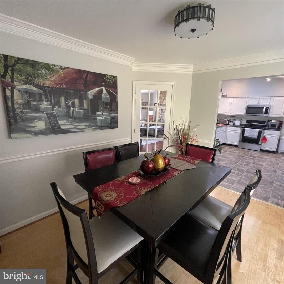 109 FAIRFAX LANE