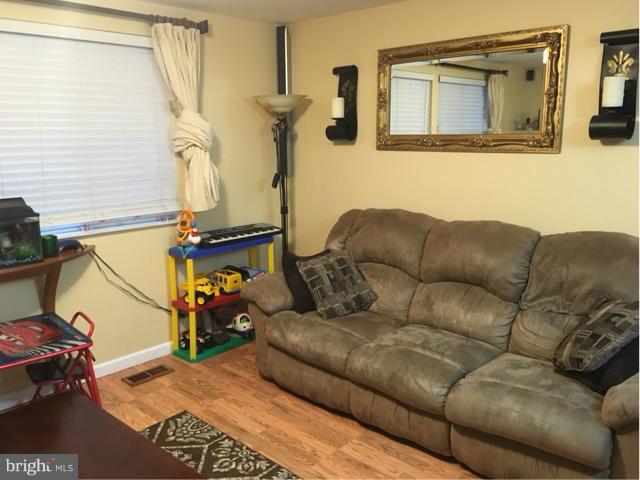 NEWINGTON FOREST - Residential