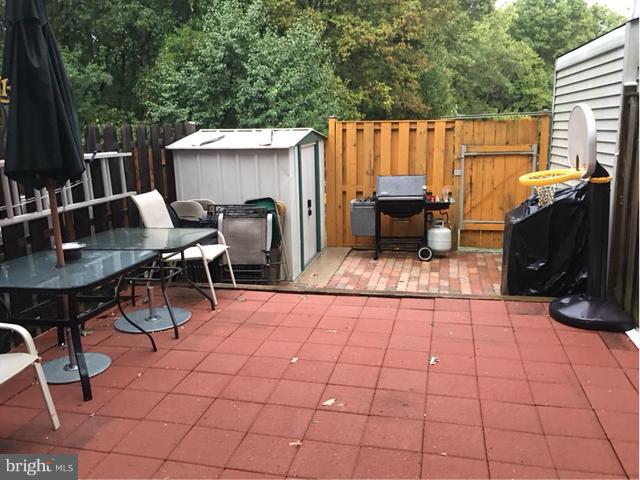 NEWINGTON FOREST - Residential