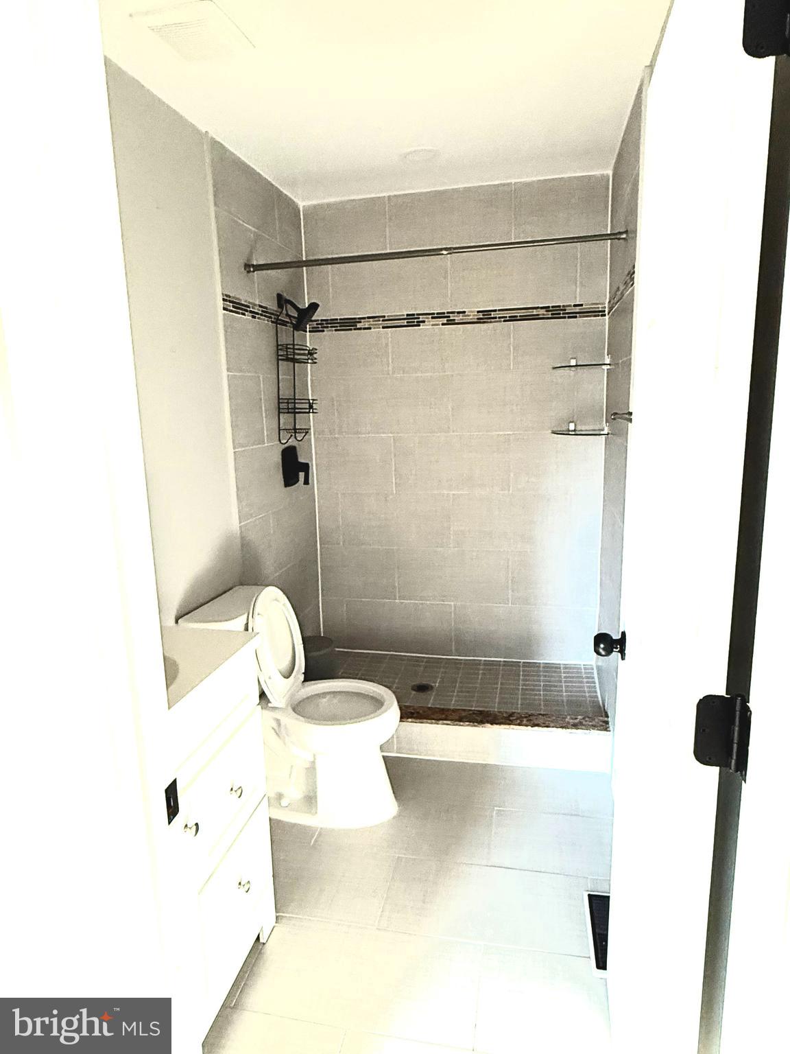 RUTHERFORD GREEN - Residential Lease