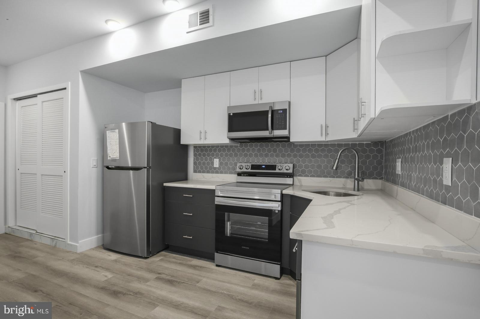 CALLOWHILL - Residential Lease