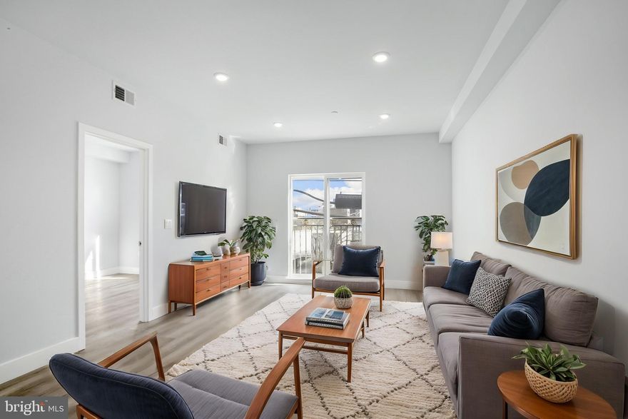 Available NOW: 

The sun-soaked apartments at 800 Callowhill St offer modern finishes and everyday convenience with off-street parking. Unit #10-2 is a lovely 3 bedroom, 2 bathroom apartment with a very large, spacious layout. Expansive windows bring in natural light, complementing the gorgeous hardwood floors throughout. The modern kitchens feature brand-new stainless-steel appliances and sleek tile flooring, which extends into the bathrooms for a polished look. Spacious bedrooms include large closets, with additional storage throughout the unit. A dedicated laundry room with a full-size washer and dryer adds to the ease of living, while central A/C ensures year-round comfort. Residents enjoy secure key fob entry and off-street parking for an additional fee: $200/month per uncovered spot & $250/month per garage parking spot. Thoughtfully designed with style and functionality in mind, these apartments provide the perfect city living experience. Schedule a tour today!

Lease Terms:

Generally, 1st month, 12th month, and 1 month security deposit due at, or prior to, lease signing. Other terms may be required by Landlord. $55 application fee per applicant. Cats and small dogs are conditional on owner's approval and may require an additional fee, if accepted. (Generally, $500/dog and $250/cat). Strictly, no large dogs. Tenants responsible for: electricity, cable/internet, and a monthly flat water fee ($60/month for 2bd units or $80/month for 3bd units). Landlord Requirements: Applicants to make 3x the monthly rent in verifiable net income, credit history to be considered (i.e. no active collections), no evictions within the past 4 years, and must have a verifiable rental history with on-time rental payments. Exceptions to this criteria may exist under the law and will be considered.