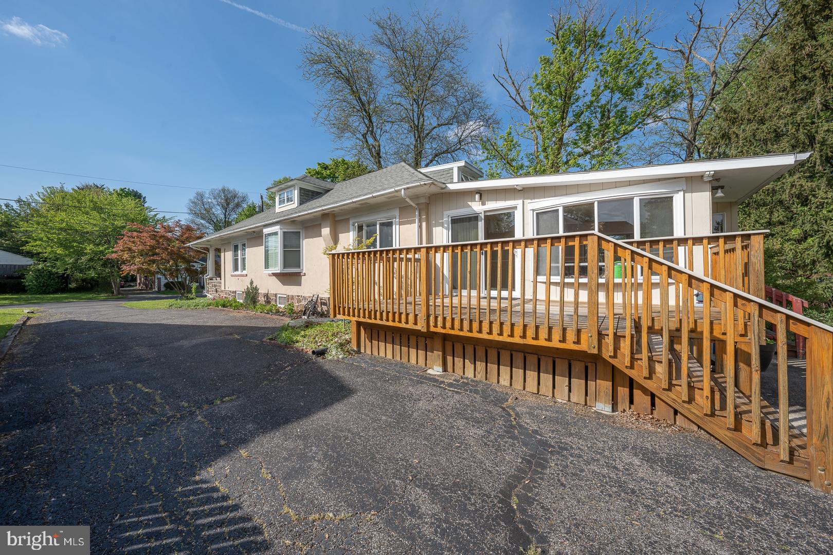 JEFFERSONVILLE - Residential