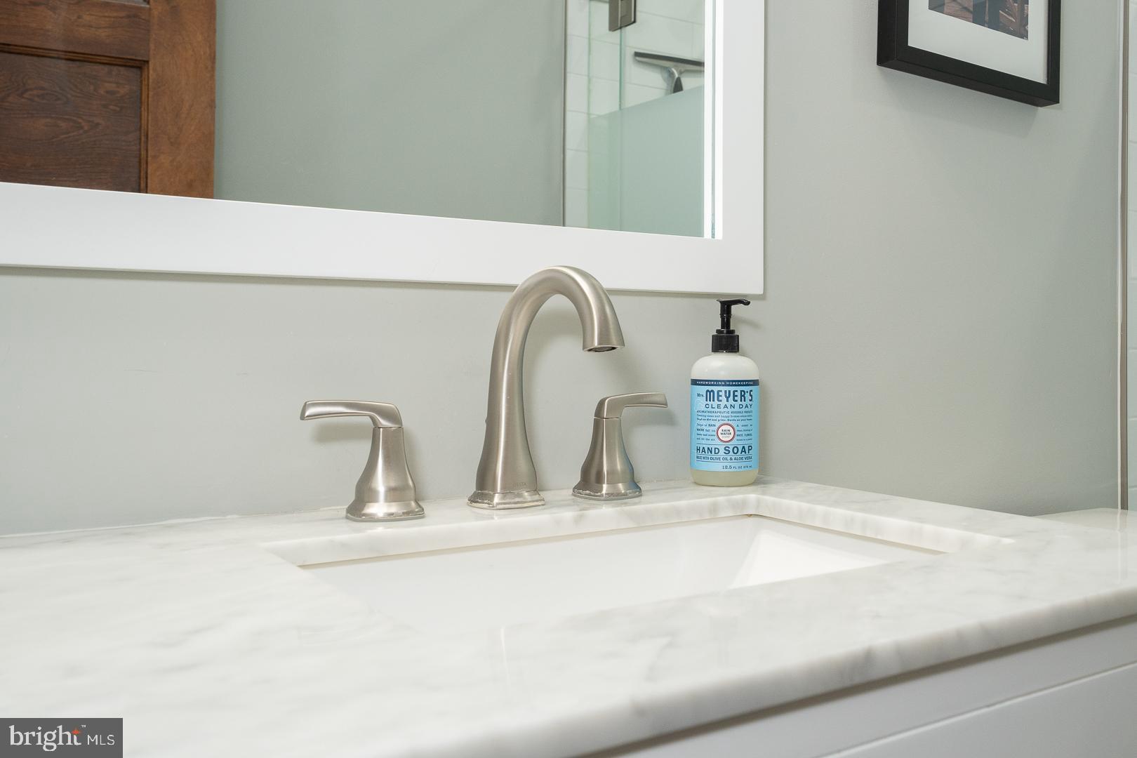 JEFFERSONVILLE - Residential