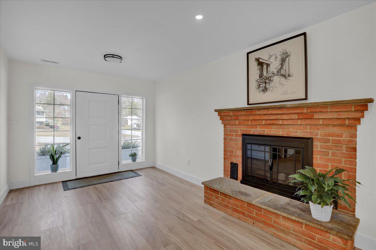 SUNSET GROVE - Residential