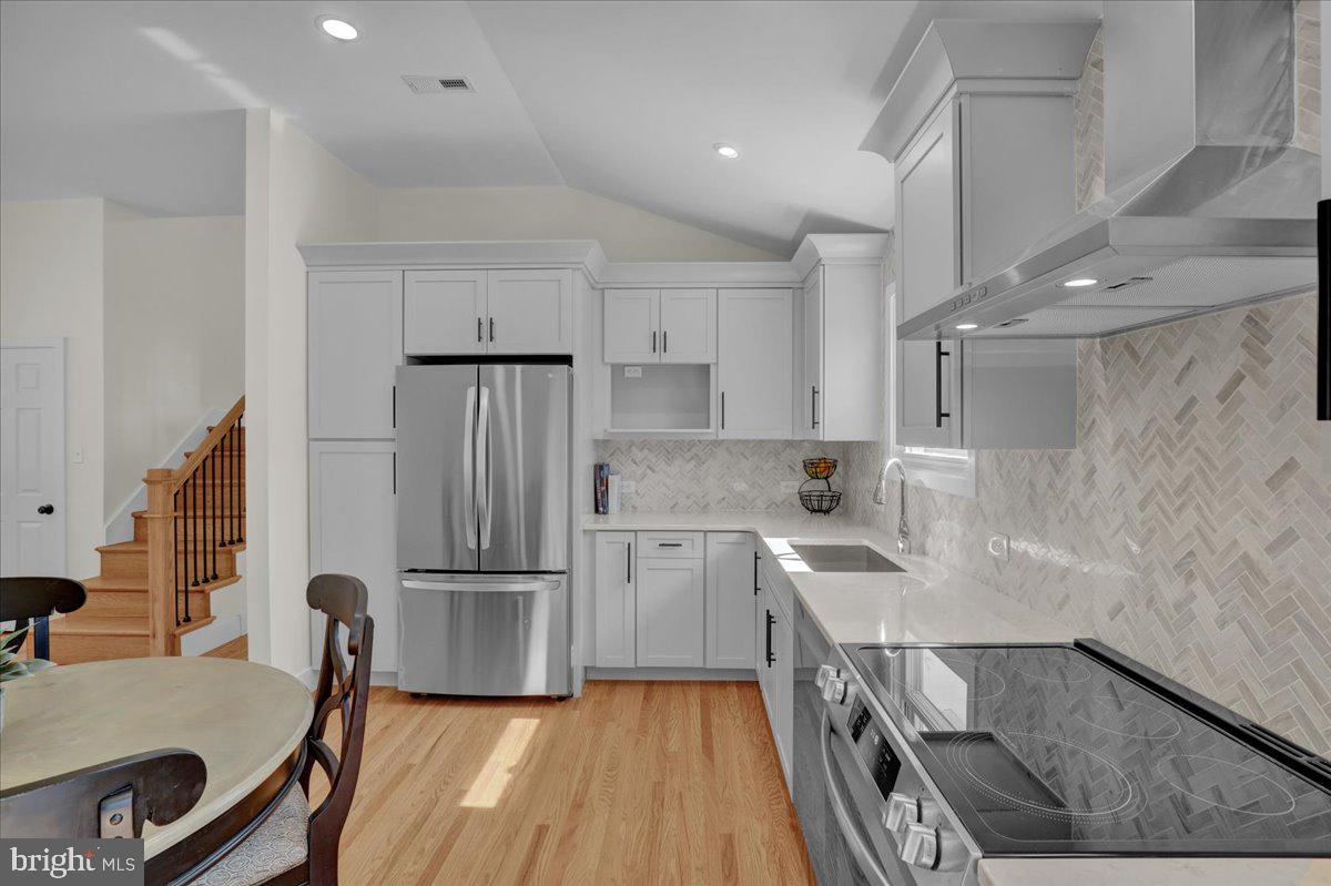 SUNSET GROVE - Residential