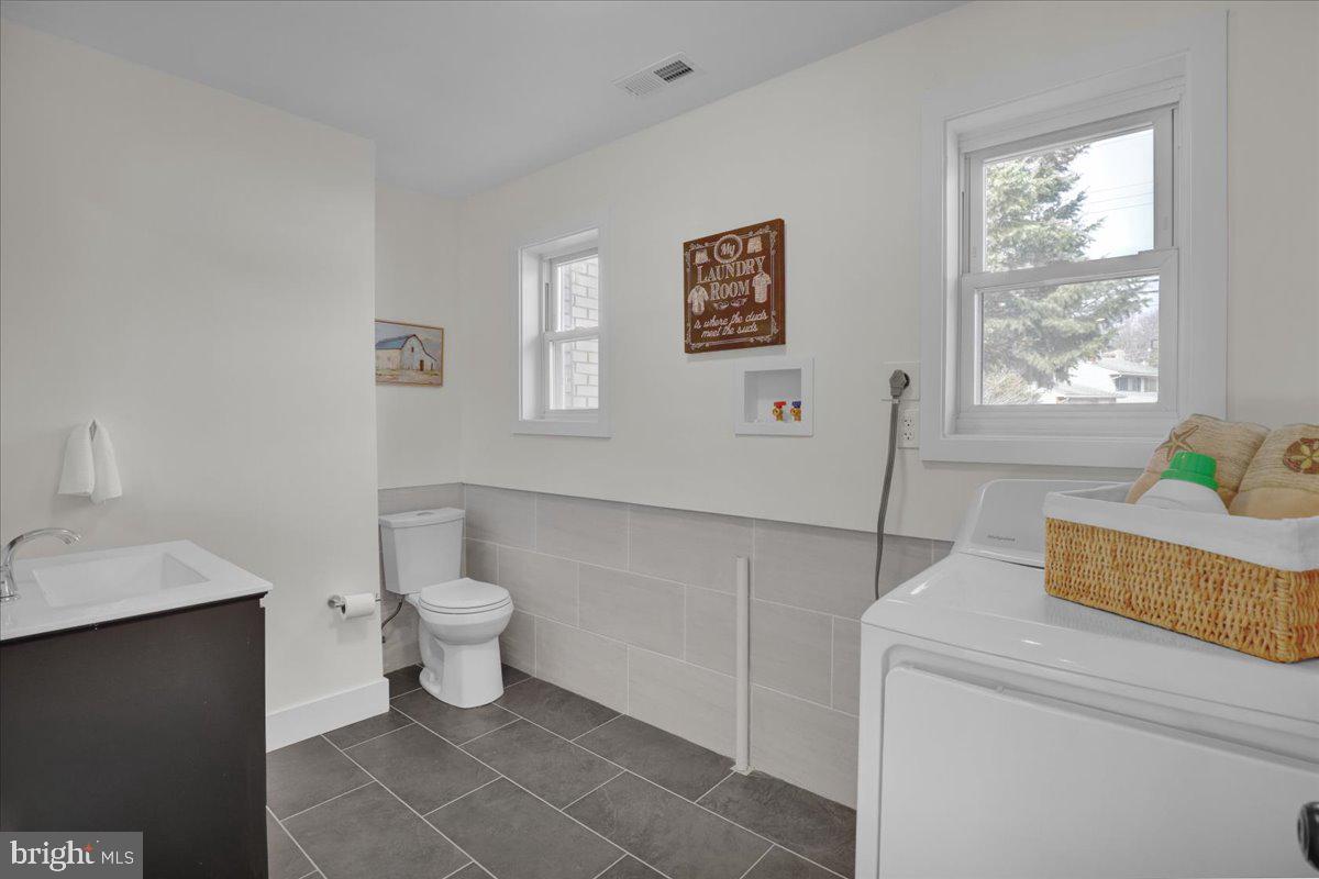 SUNSET GROVE - Residential