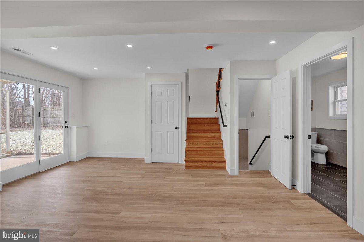 SUNSET GROVE - Residential