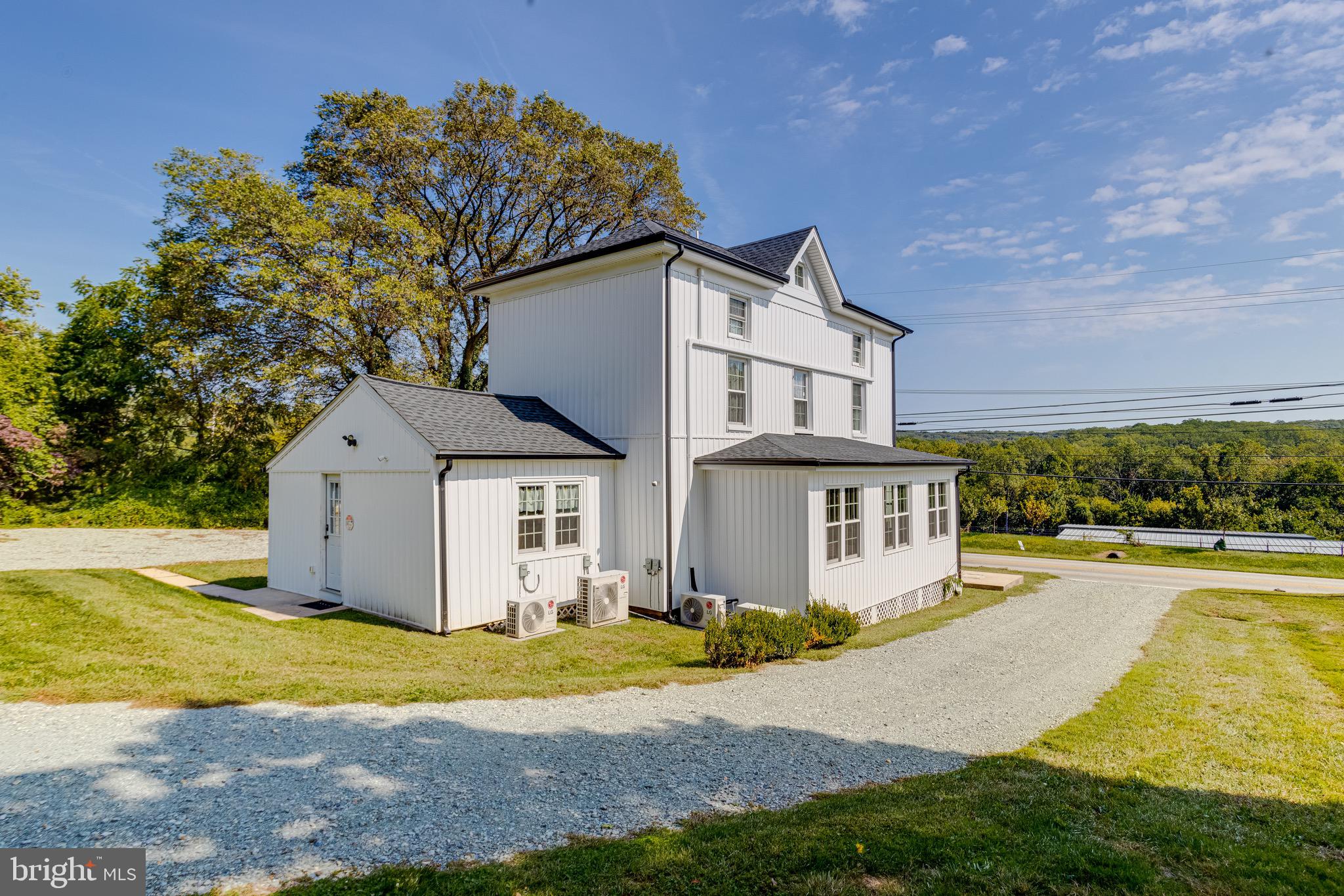 PERRYVILLE - Residential