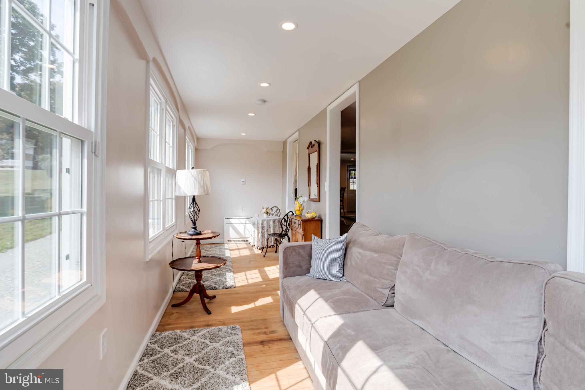 PERRYVILLE - Residential