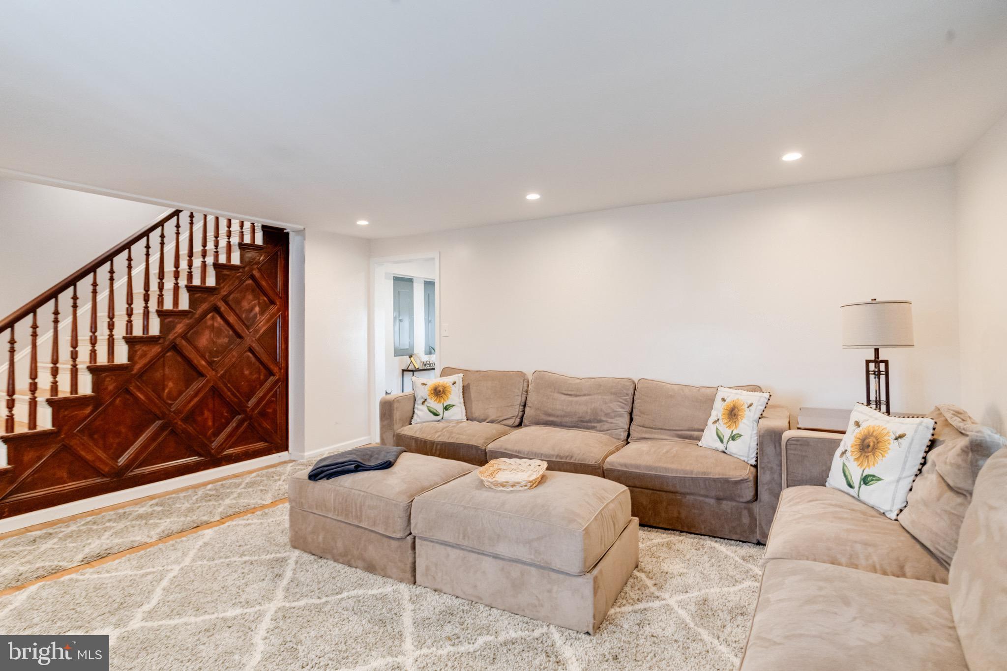 PERRYVILLE - Residential