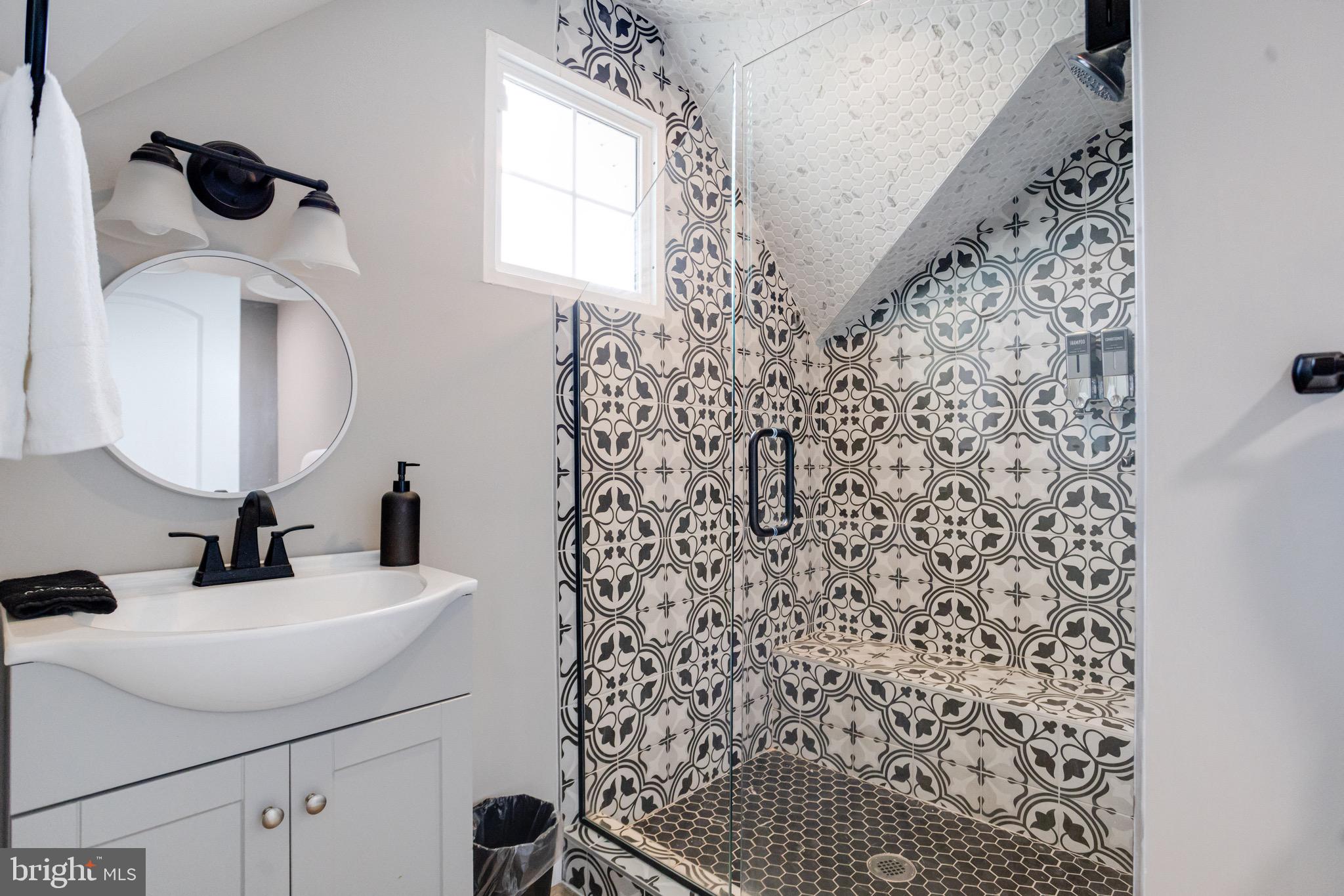 PERRYVILLE - Residential