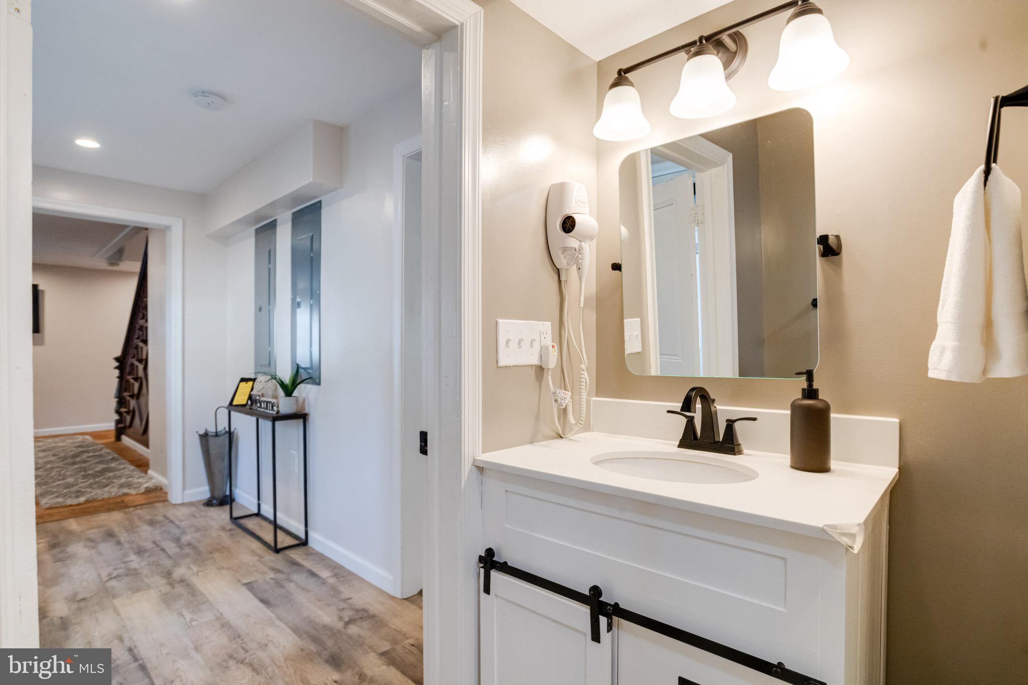 PERRYVILLE - Residential